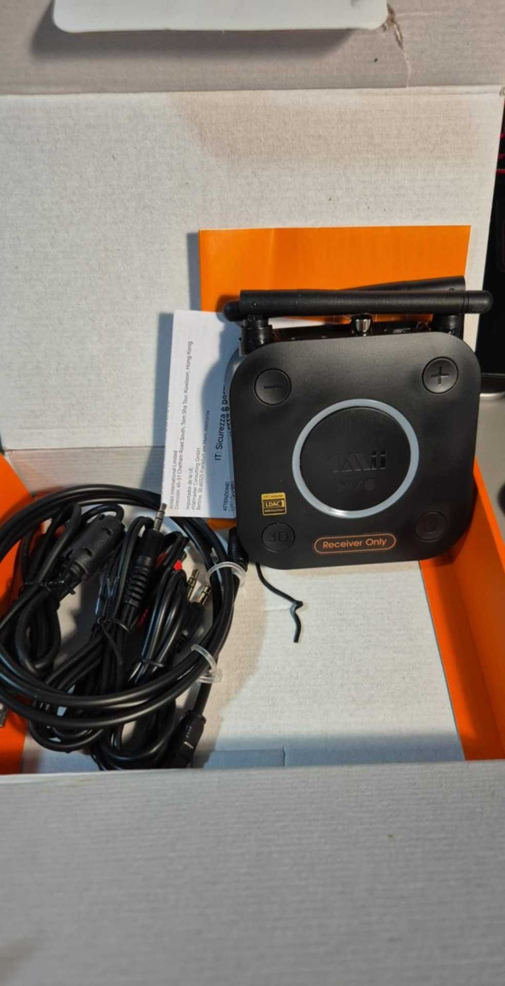 Nadajnik audio 1Mii B06TX Bluetooth 5.2 do telewiz, AUXoptyczny/3,5 mm