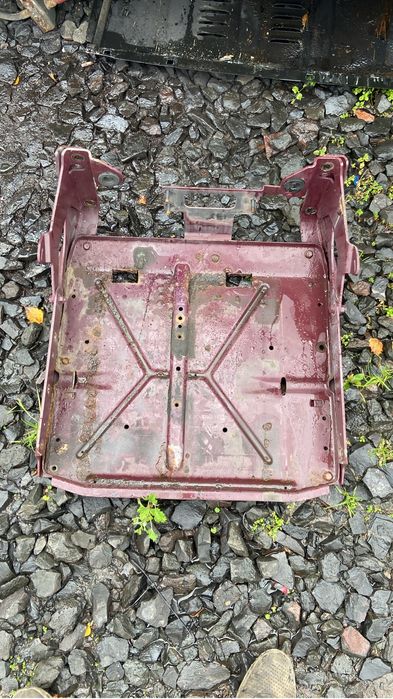 Ящик АКБ Мерседес Атего