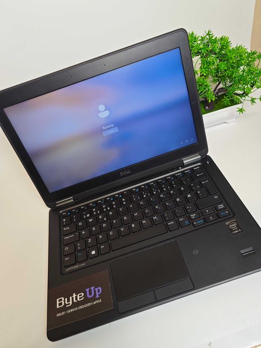Dell Latitude E7250 – i5, 8 GB RAM, 256 GB SSD, NOWA bateria | ByteUp