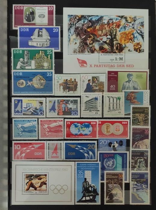 Klaser pełen czystych znaczków 1 plus gratis