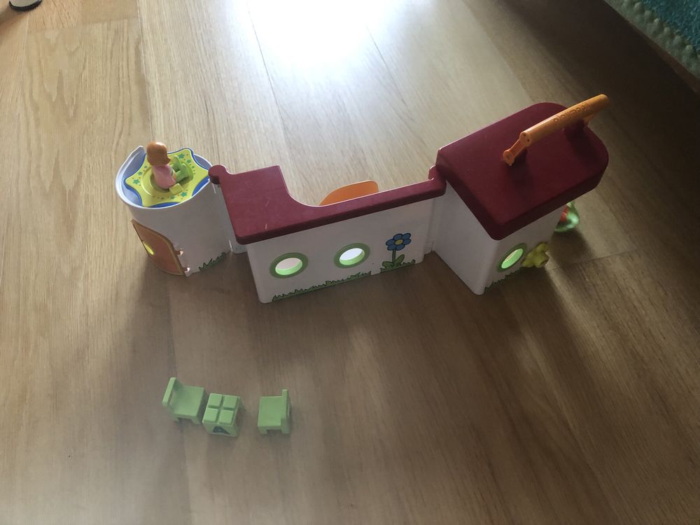 Casa creche portatil Playmobil