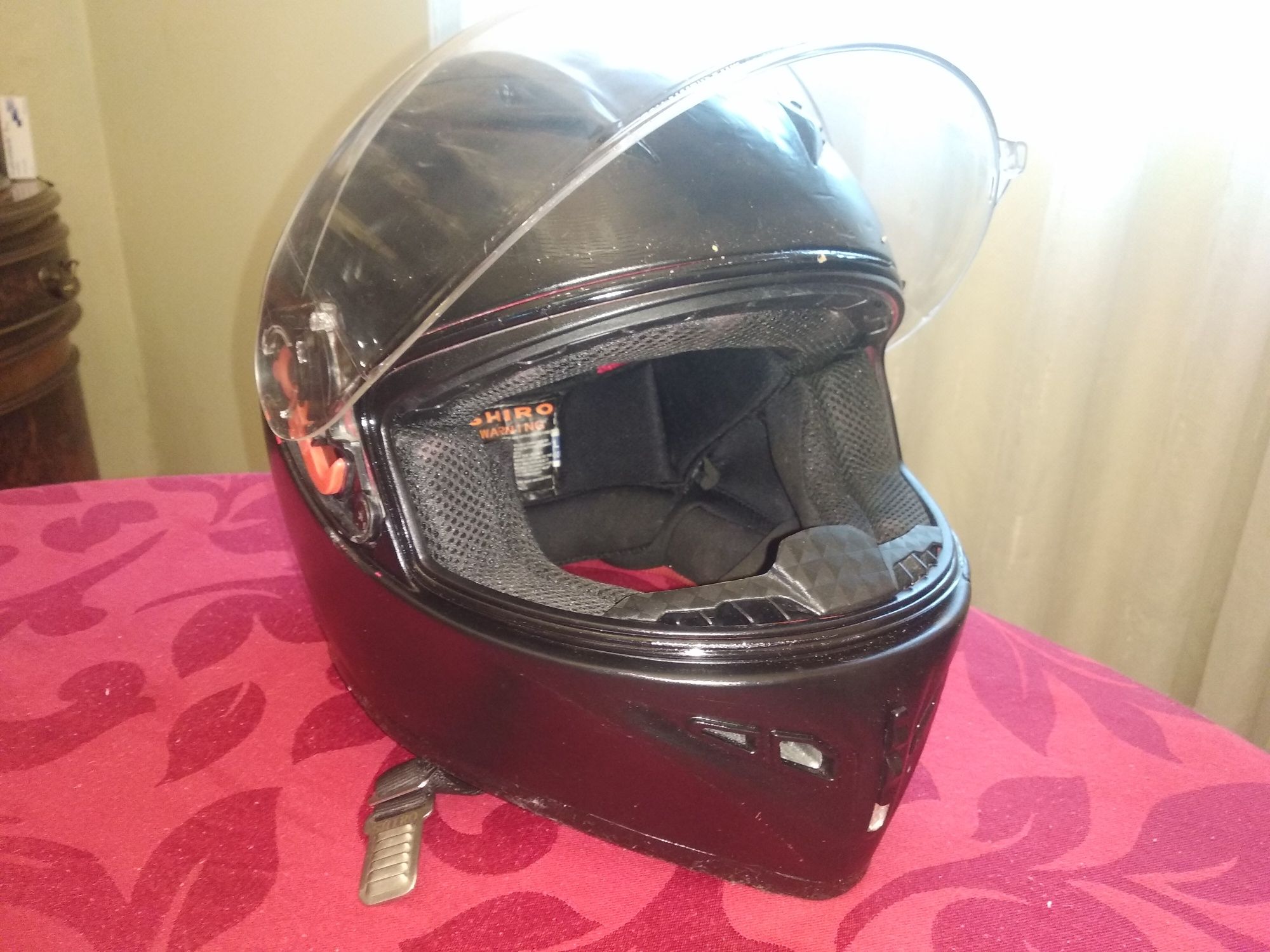 Capacete SHIRO em bom estado