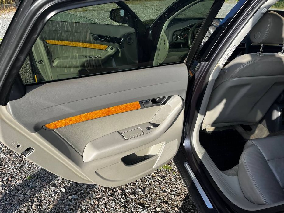 Продам Ауді A6 C6 3,0