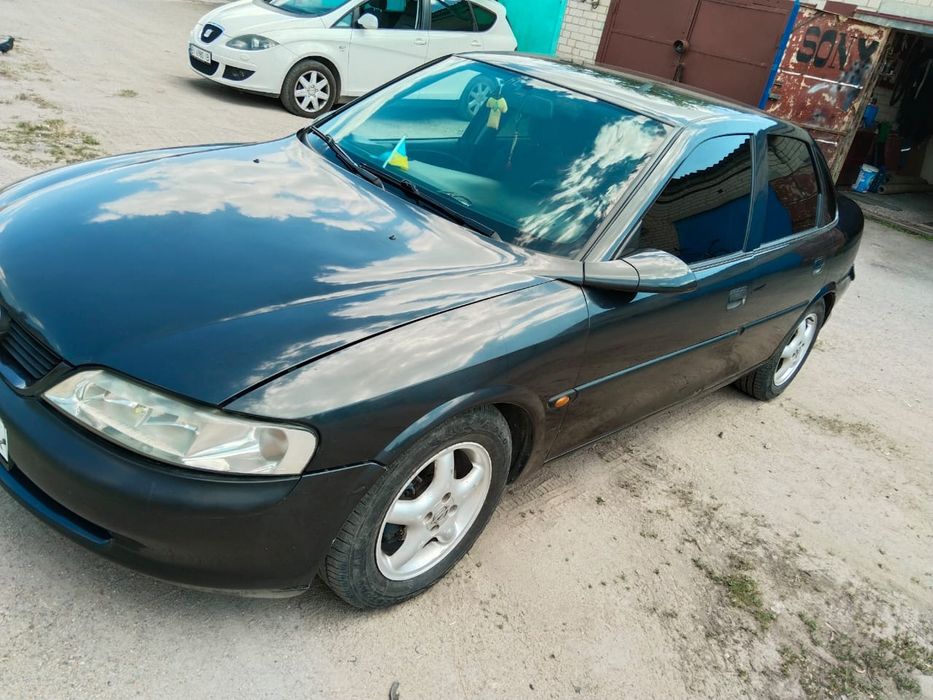 Продам автомобиль Опель Вектора В