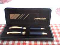Zestaw piśmienny długopis i pióro wieczne Pierre Cardin granatowy NOWY