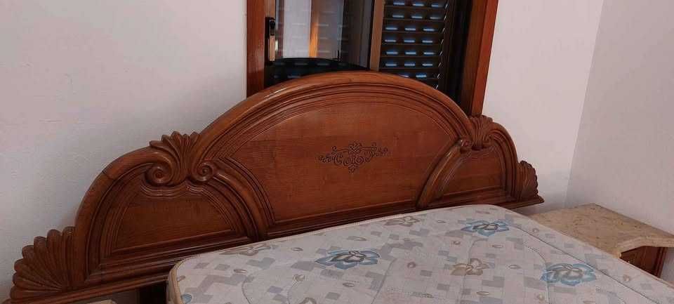 Vendo Quarto de casal (antigo)