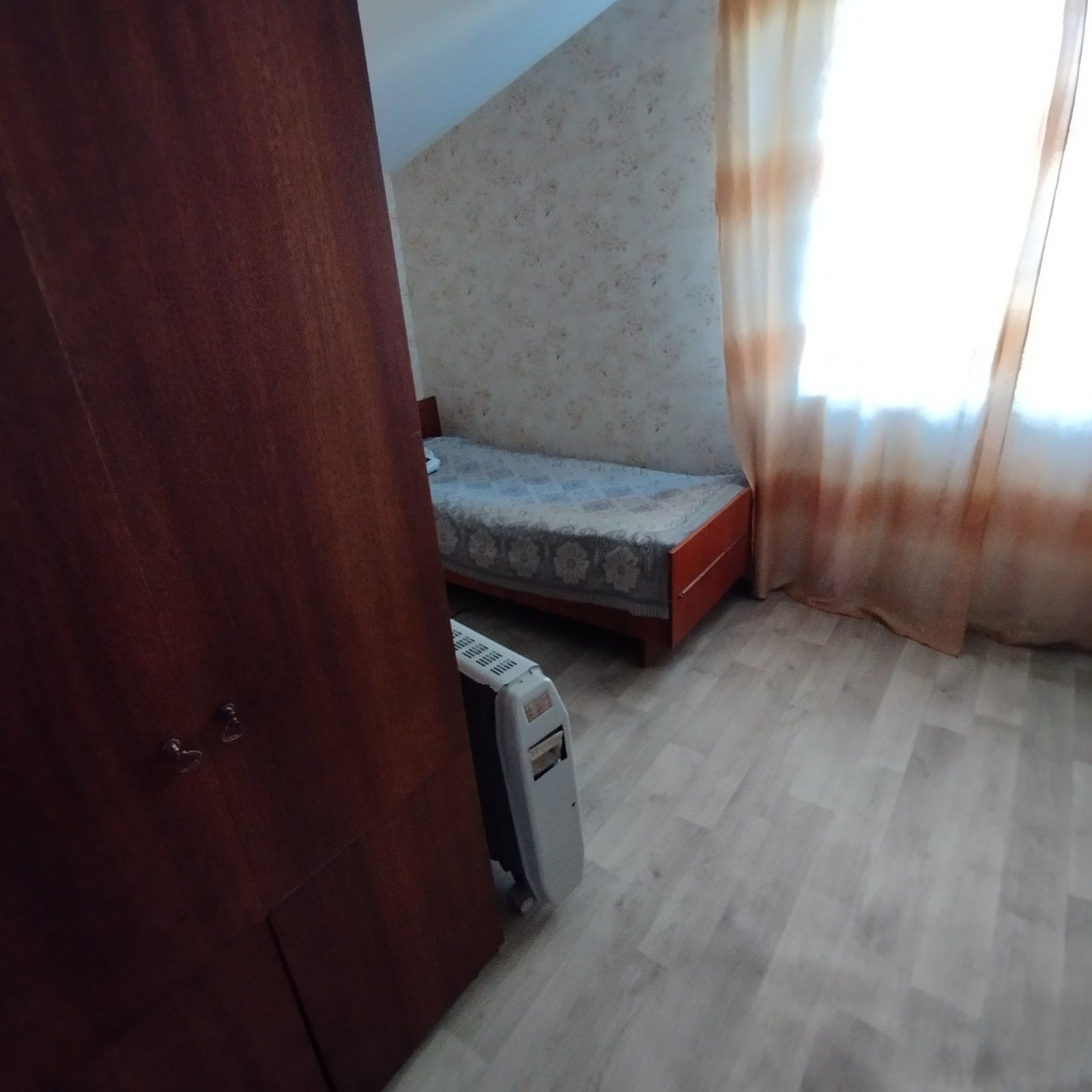 Продам 2  этаж.дом (дача) 18 км от  Шевченковского  района Запорожье