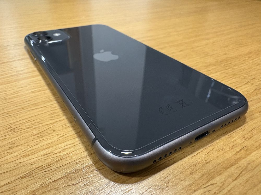 iPhone 11 64GB bardzo dobry stan