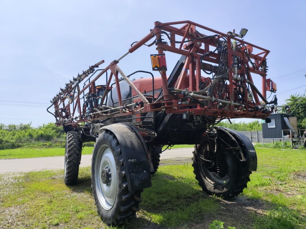 Самохідний оприскувач Case IH 3330 2010р