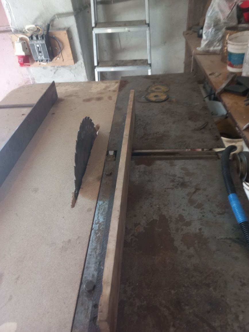 Продам циркулярку з фуганком 380 вт