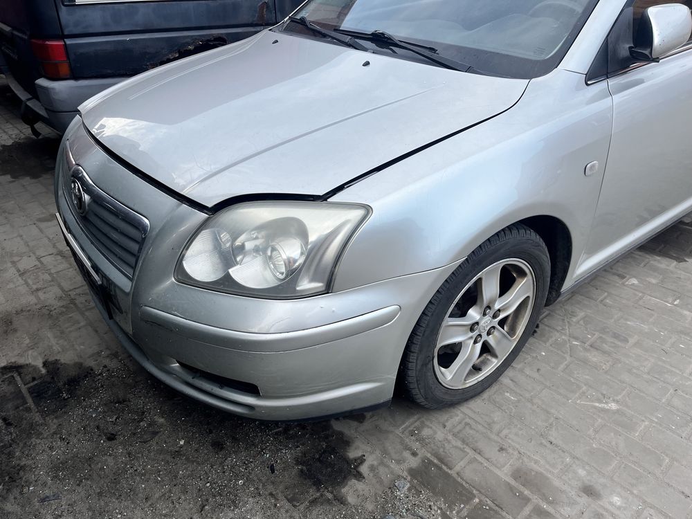 Бампер toyota avensis t25 передок