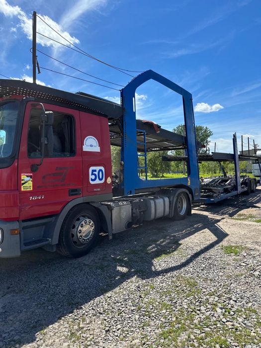 Mercedes-benz з пречіпом Lohr