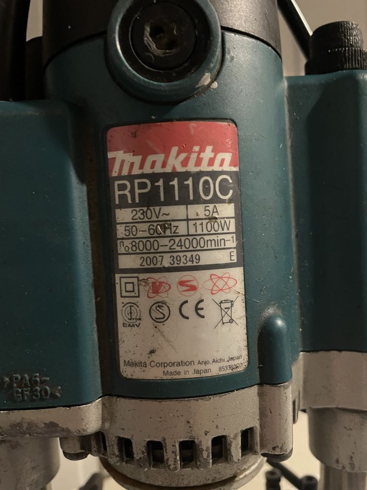 Фрезер Makita RP1110C