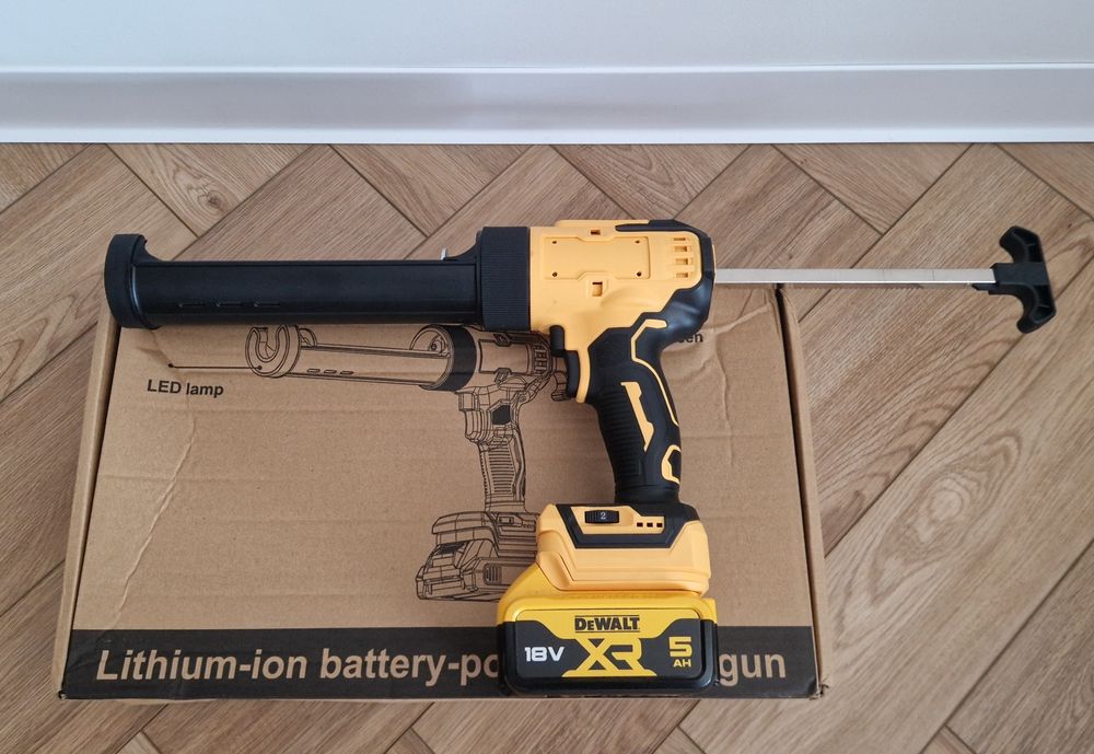 Akumulatorowy wyciskacz silikonu kleju DeWalt Makita Bosch