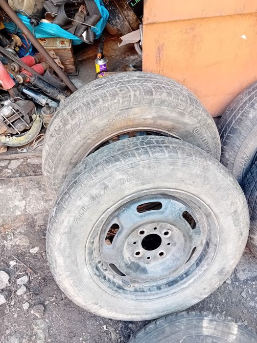 Продам колеса на прицепчик чи на запаски