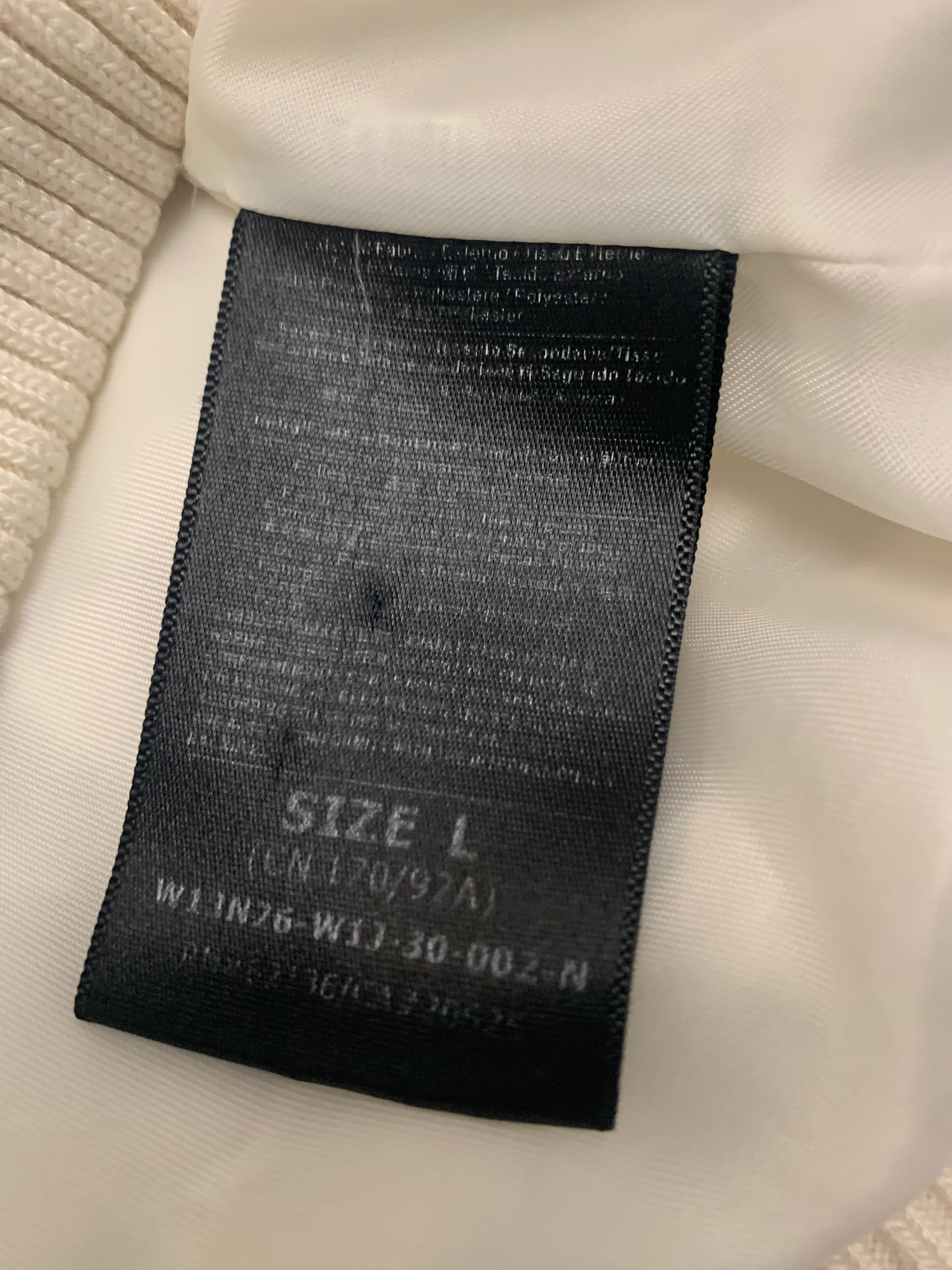 Guess markowa kurtka M/L extra stan,lekko ocieplana Idealna na wiosnę