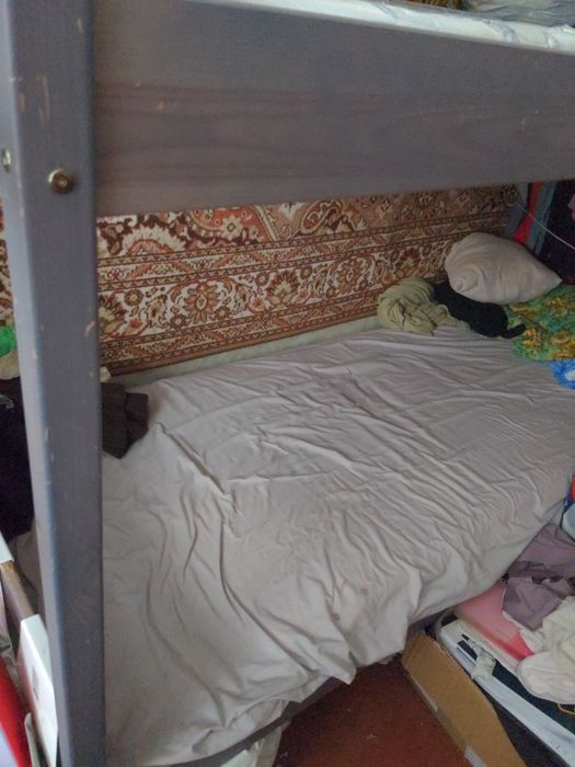 Продаю двухярусне ліжко