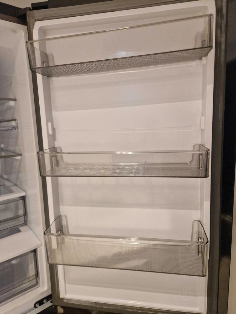 Продам холодильник Samsung RB34T775CB1