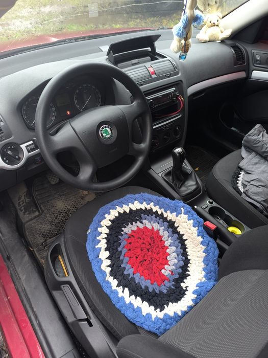 Продам надійний автомобіль 2006року