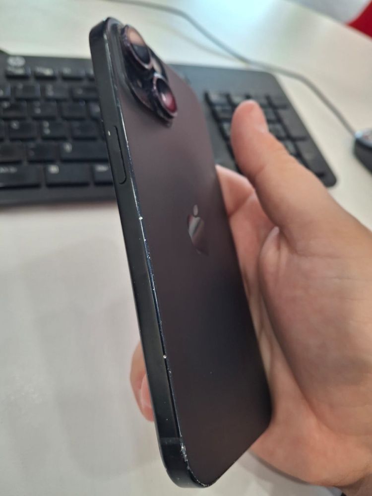 Iphone 15 128 GB Black - 450€