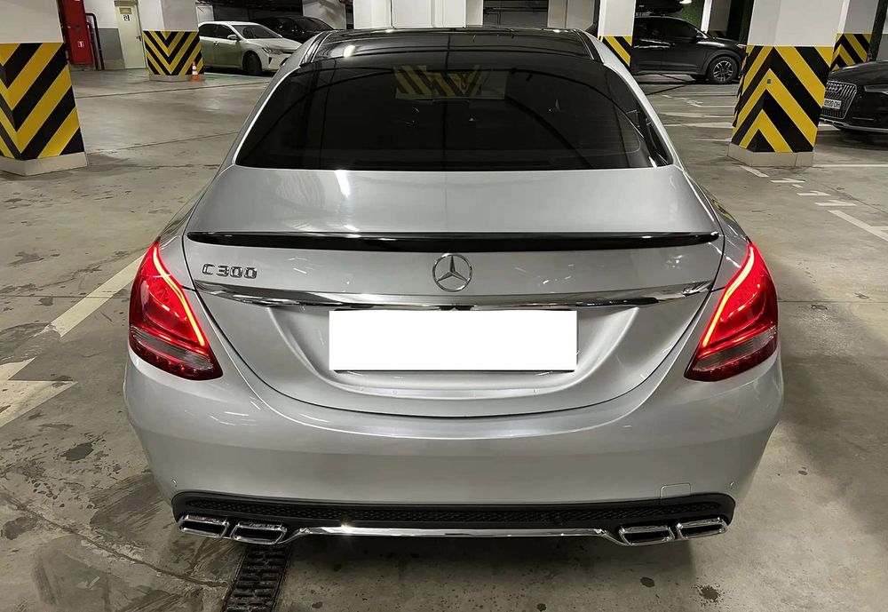 Дифузор заднього бампера на Mercedes-Benz C-Class W205 2014-2018