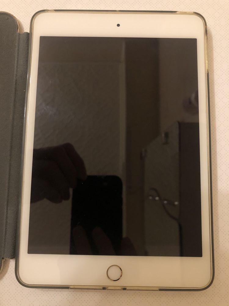 Планшет Apple iPad mini 4 128Gb WIFi