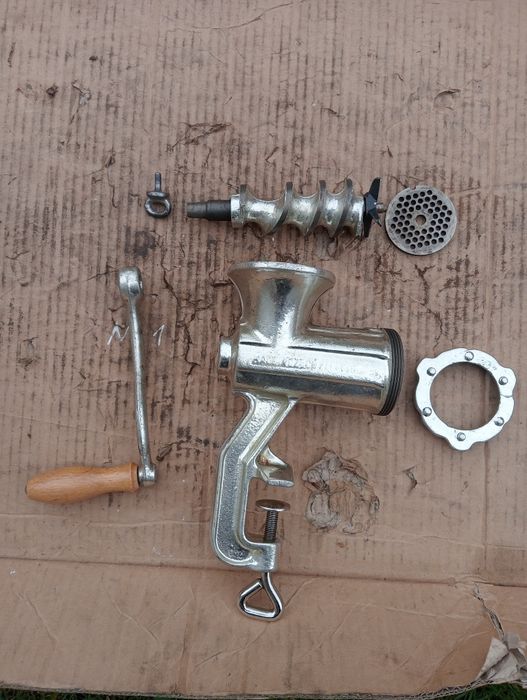 Maszynka do mięsa ręczna