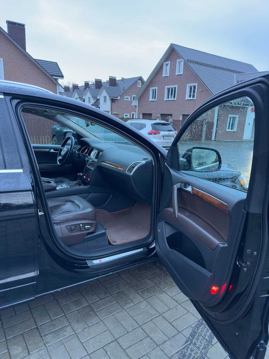 Audi Q7 Quattro  S-line Supercharged 2015 року 3.0 TFSI  (333к.с.)