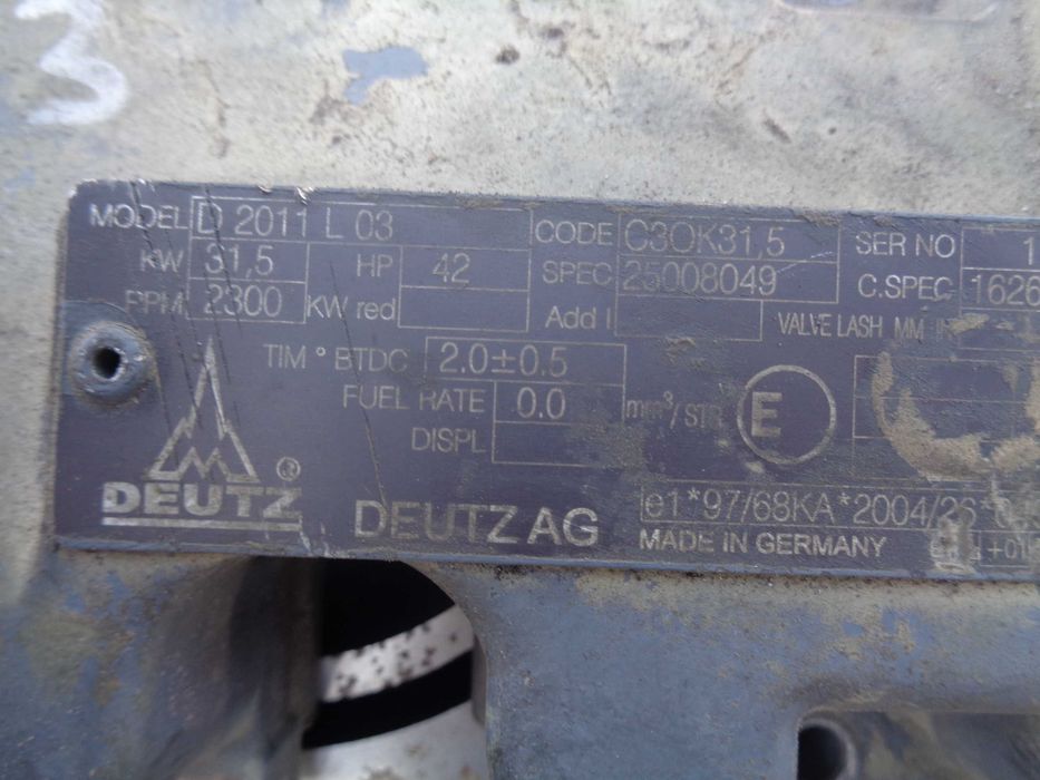 Głowica silnik DEUTZ D2011 L03 Części deutz