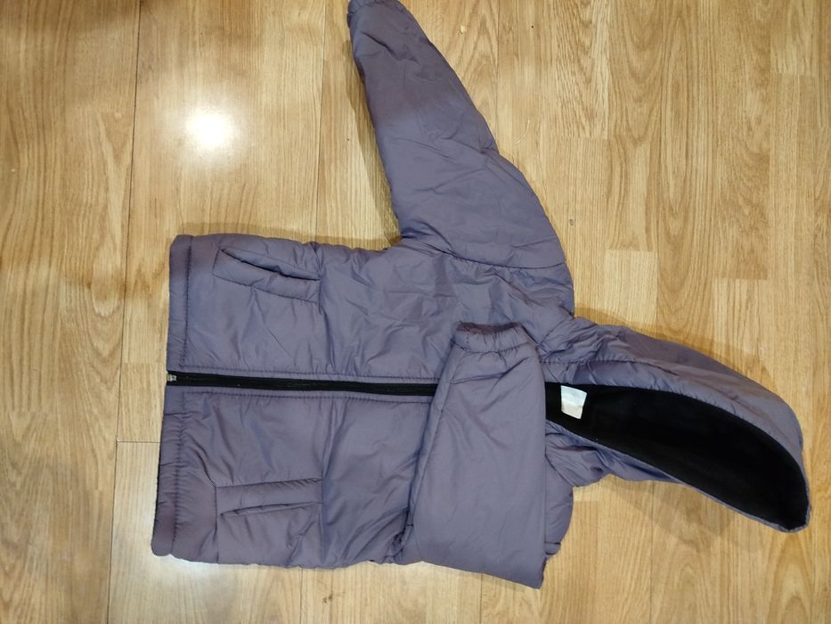 Набор дитячих речей (зима/осінь) розмір на 2-3 роки

Продаю комплект д