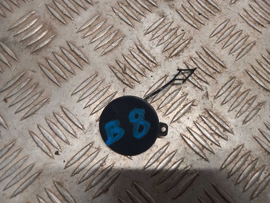 Zaślepka Zderzaka Hak Holującego Volkswagen Passat B8