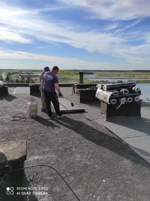 Usługi dekarskie, krycie papa i docieplenia.