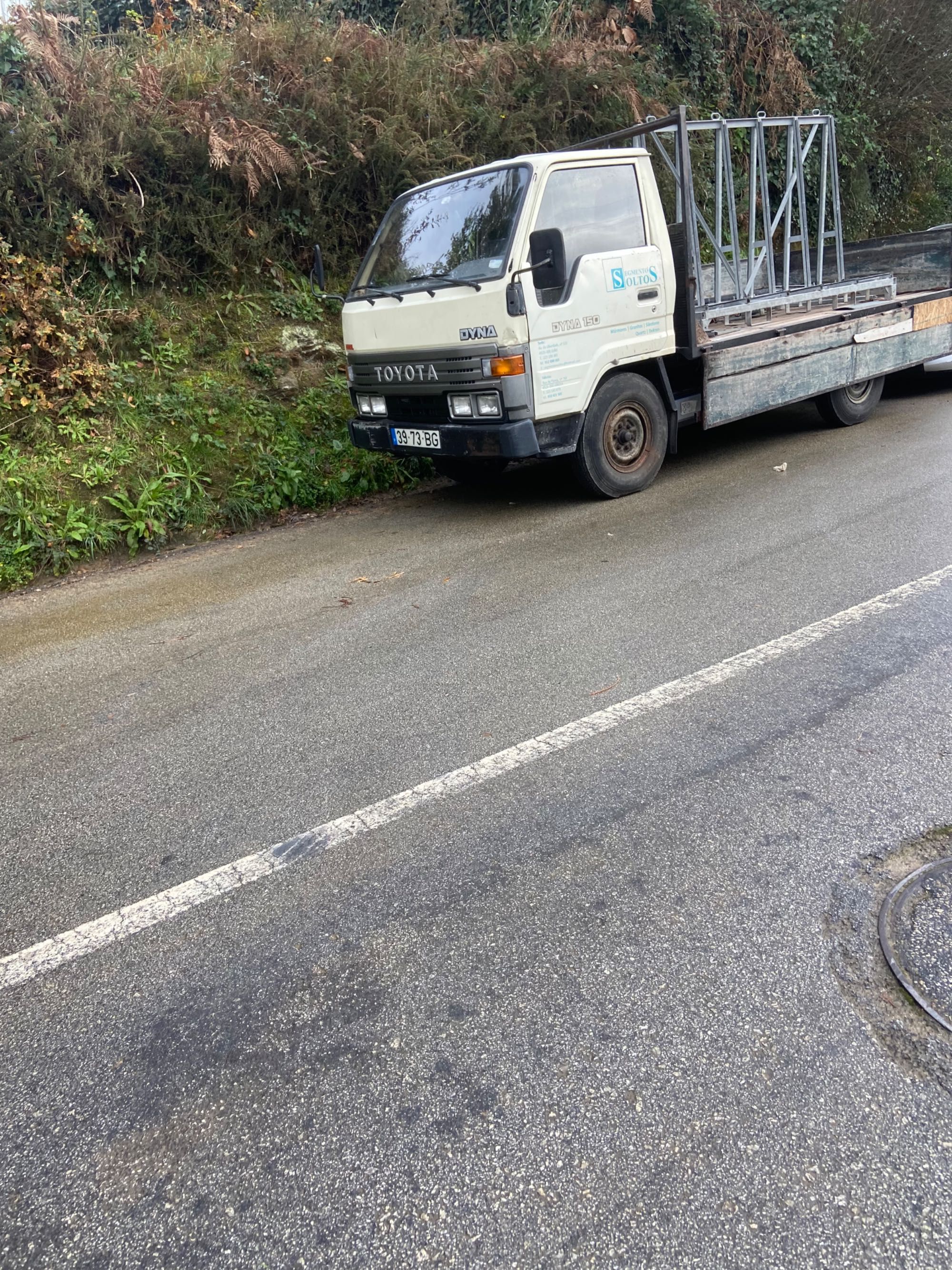 Toyota em bom estado geral