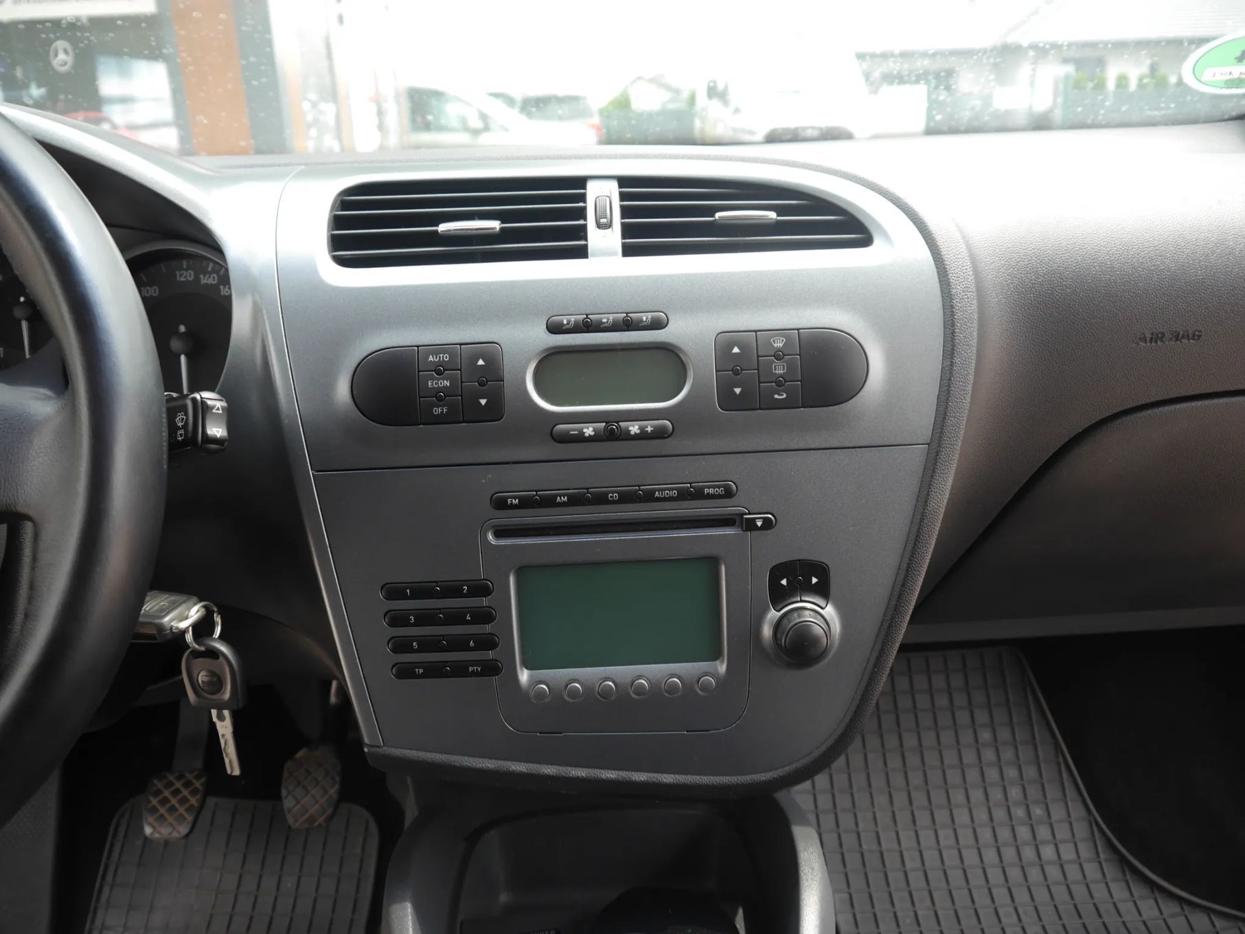 Seat Leon 1.6 MPI 102 km KLIMA opłacony NISKI przebieg!