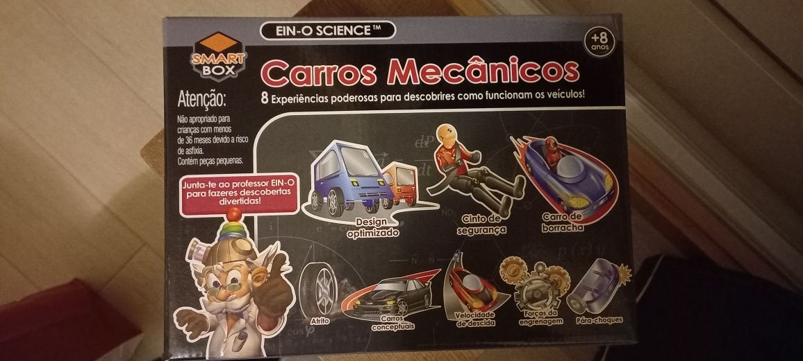 Carros mecânicos