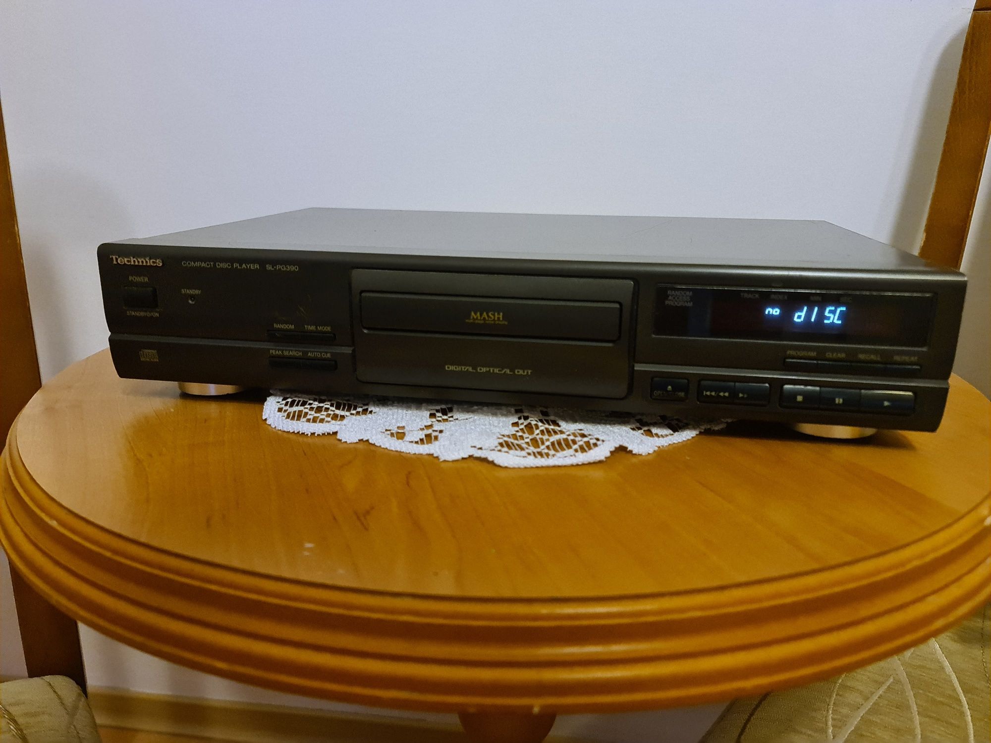 Odtwarzacz CD Technics SL-PG390