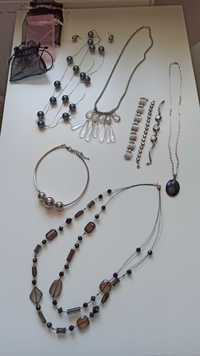 Mix biżuterii damskiej łańcuszki, bransoletki, naszyjniki, kolczyki