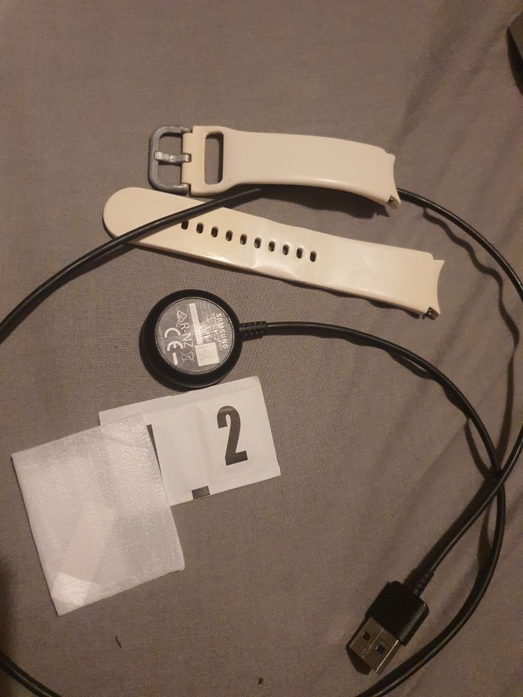 Samsung Watch 4 LTE czarny 44mm