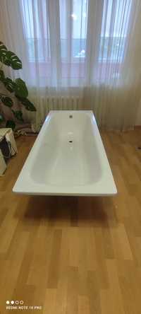 ванна сталева б у 170*70 см з ніжками  біла глянцева , не покоцана
