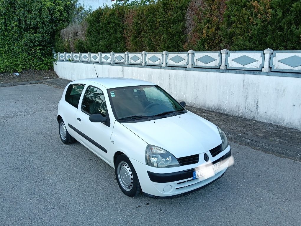 Renault Clio 2  1.5 dci