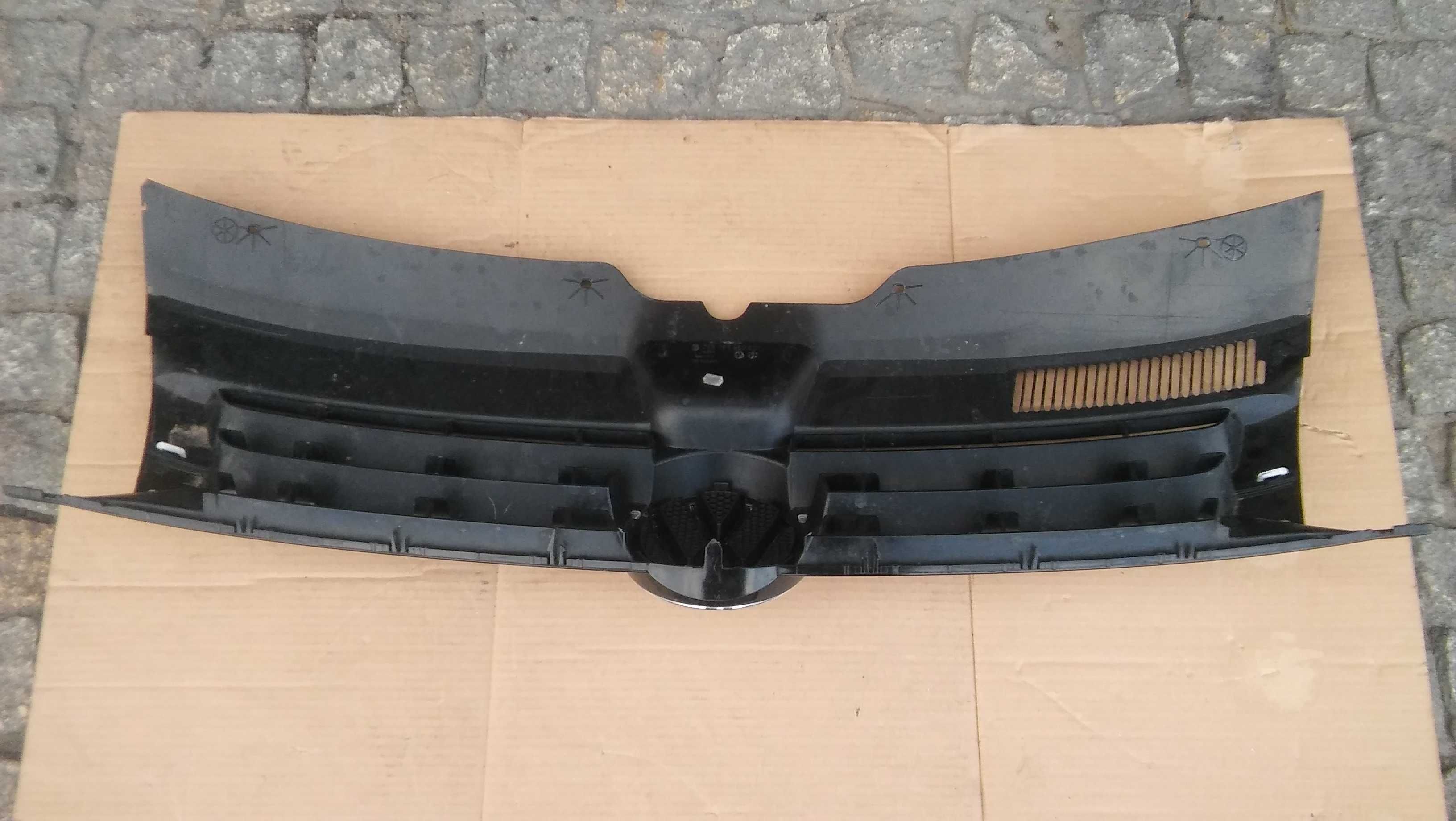 VW Transporter,T5 Lift,od 10r,gril,grill,atrapa przód,połysk-chrom
