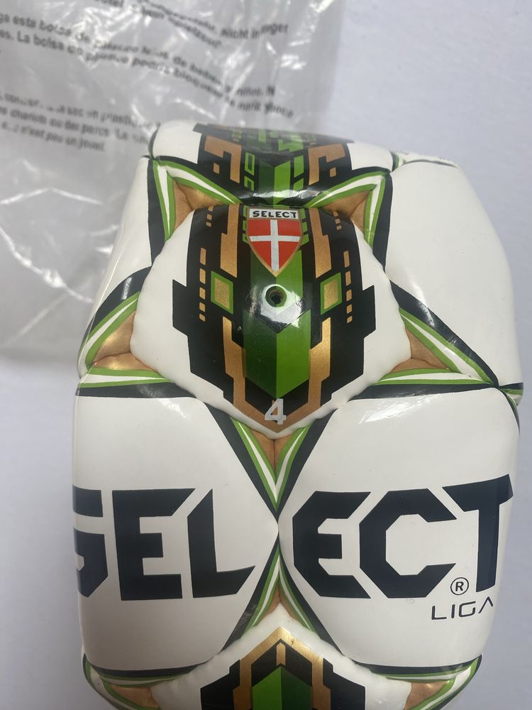 Piłka select do piłki nożnej rozmiar 4