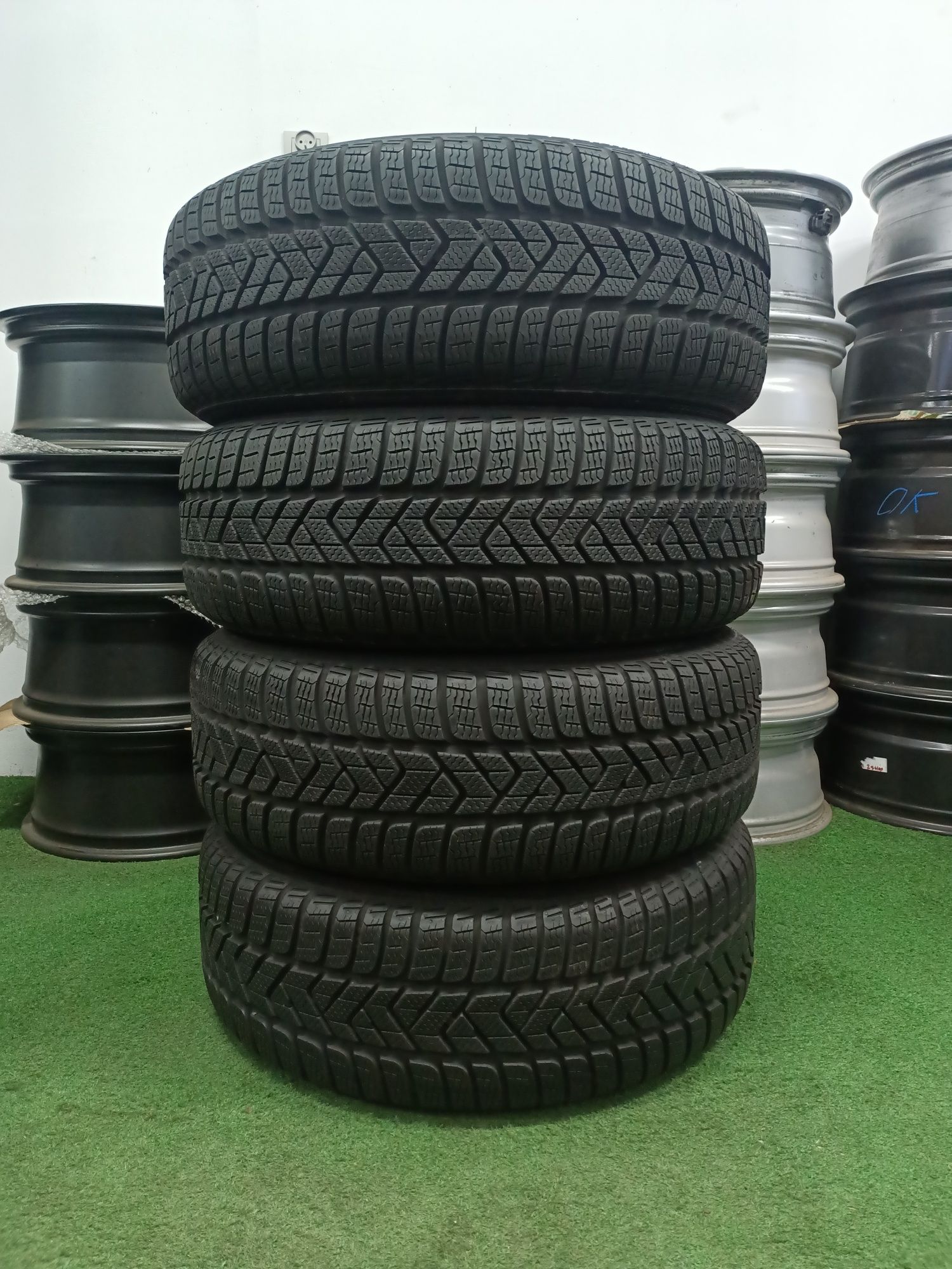 7.5mm 4 x 205/55/17 Pirelli Opony Zimowe Wysyłka