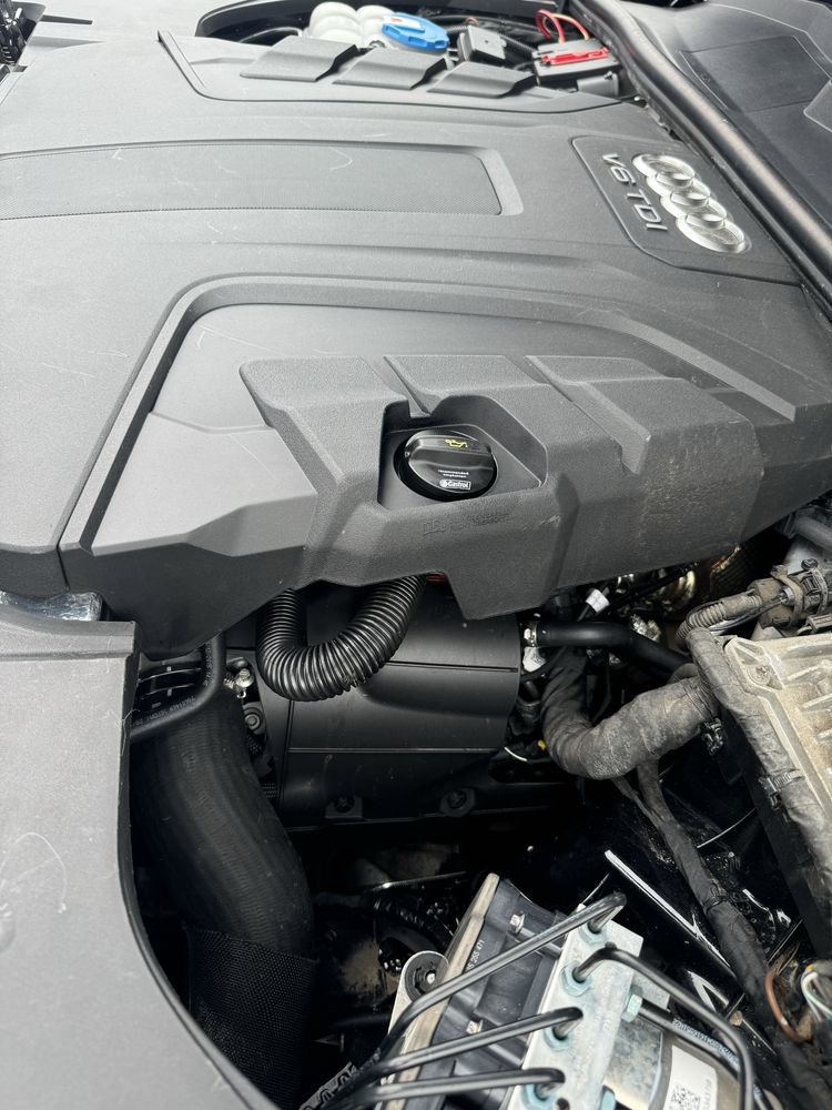 Двигун мотор двигатель CRT CRTC 3.0 tdi Audi q7 a4 a6 a7 Touareg
