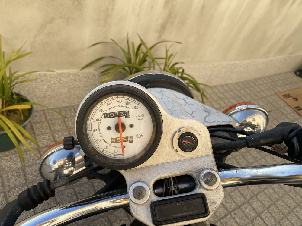Cagiva 125 em óptimo estado