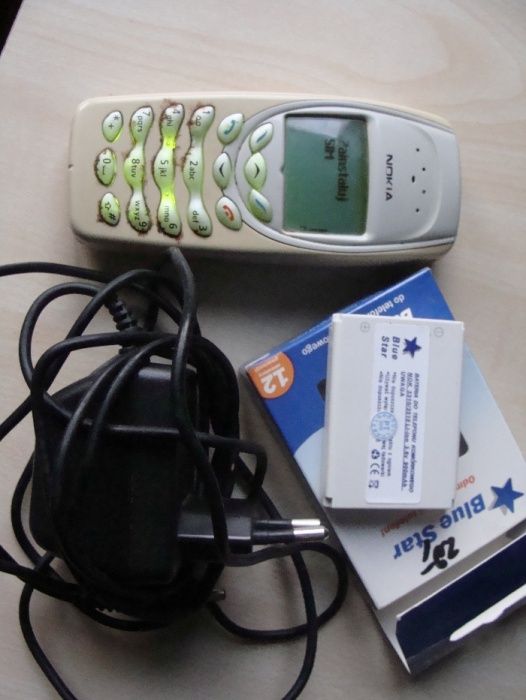 Kultowa Nokia-jeden z pierwszych modeli-100% SPRAWNA.