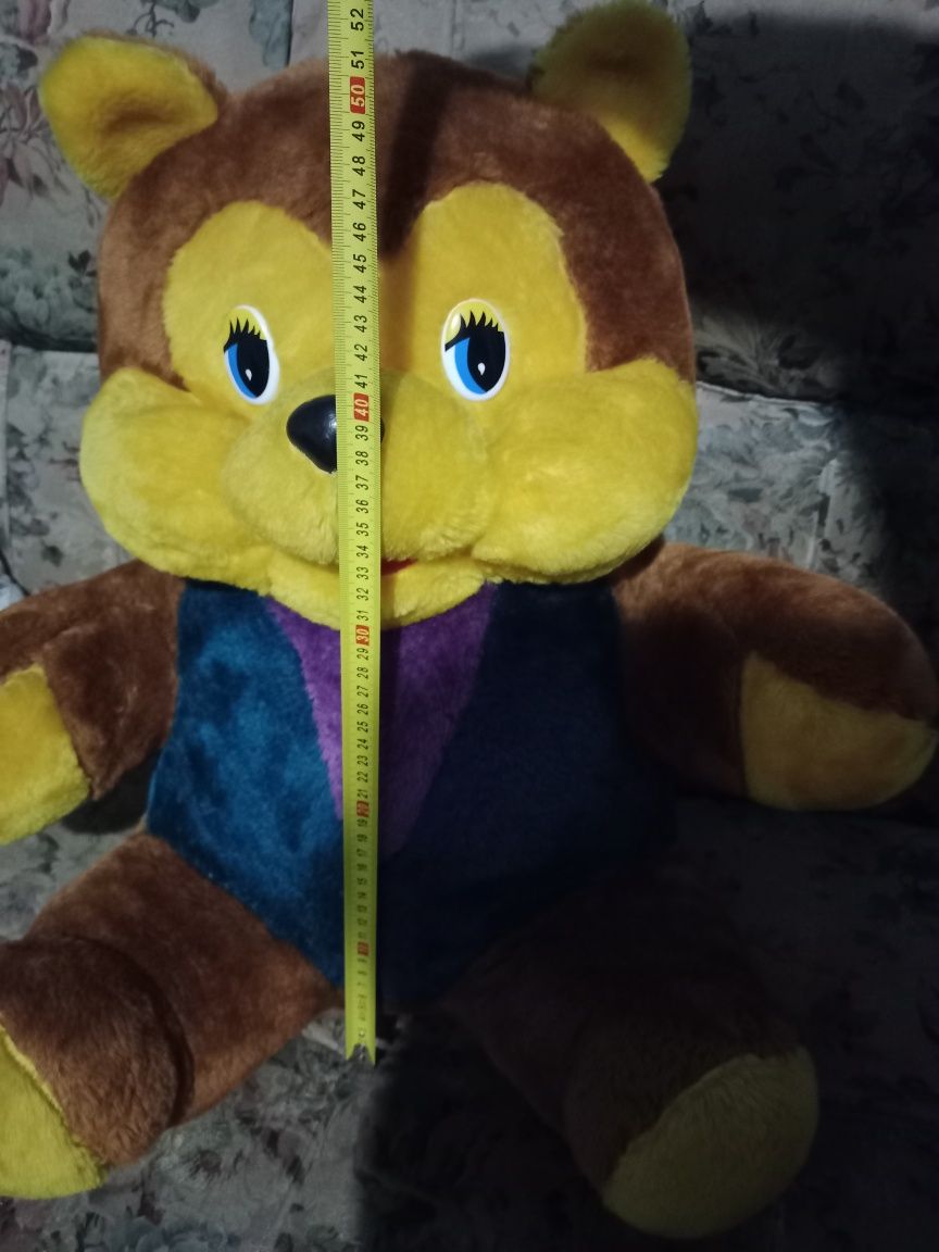 Продам игрушку медведя