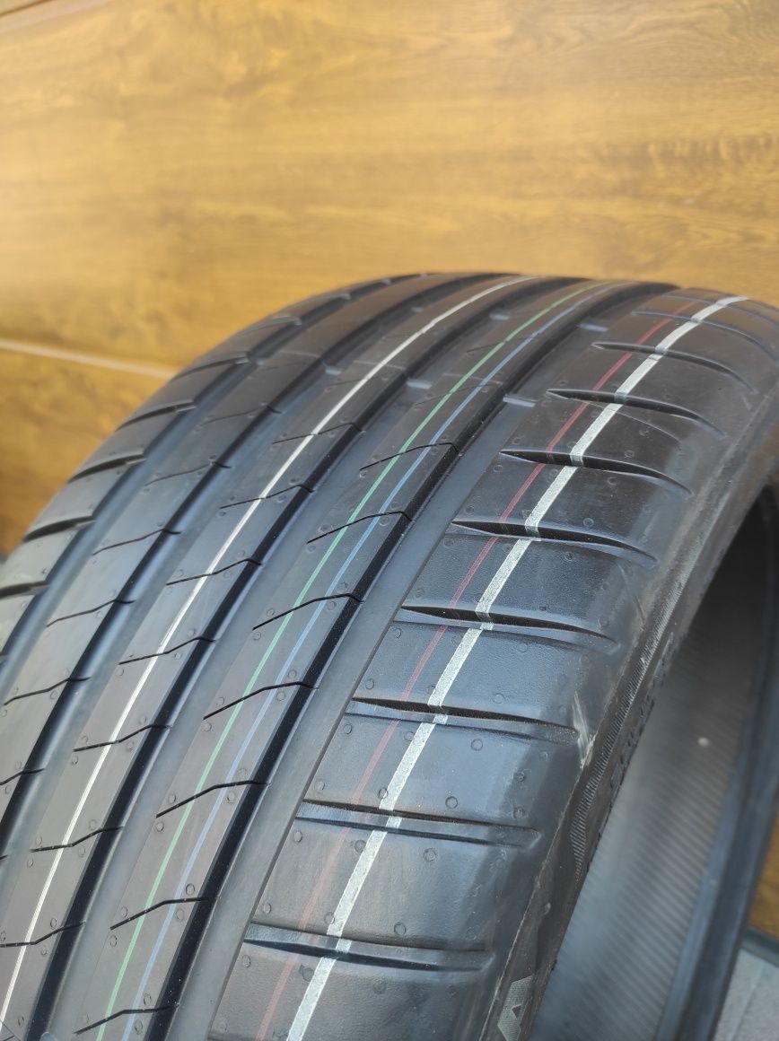 M Opona BRIDGESTONE Potenza  Sport 255/40R20