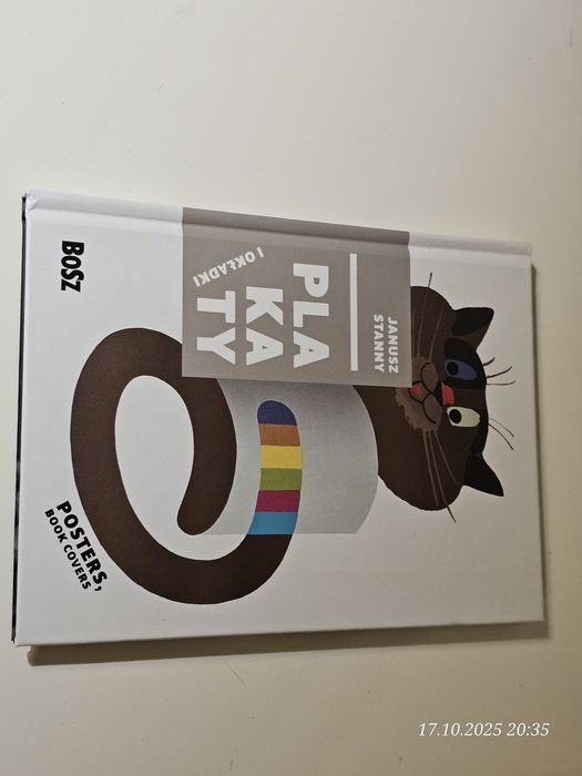 Książka, album pt. Plakaty i okładki