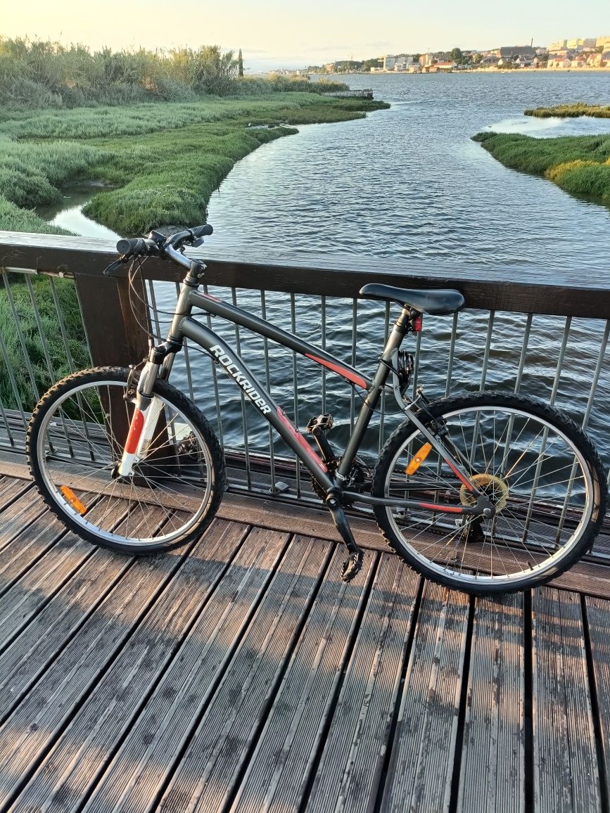 Bicicleta usada em ótimo estado